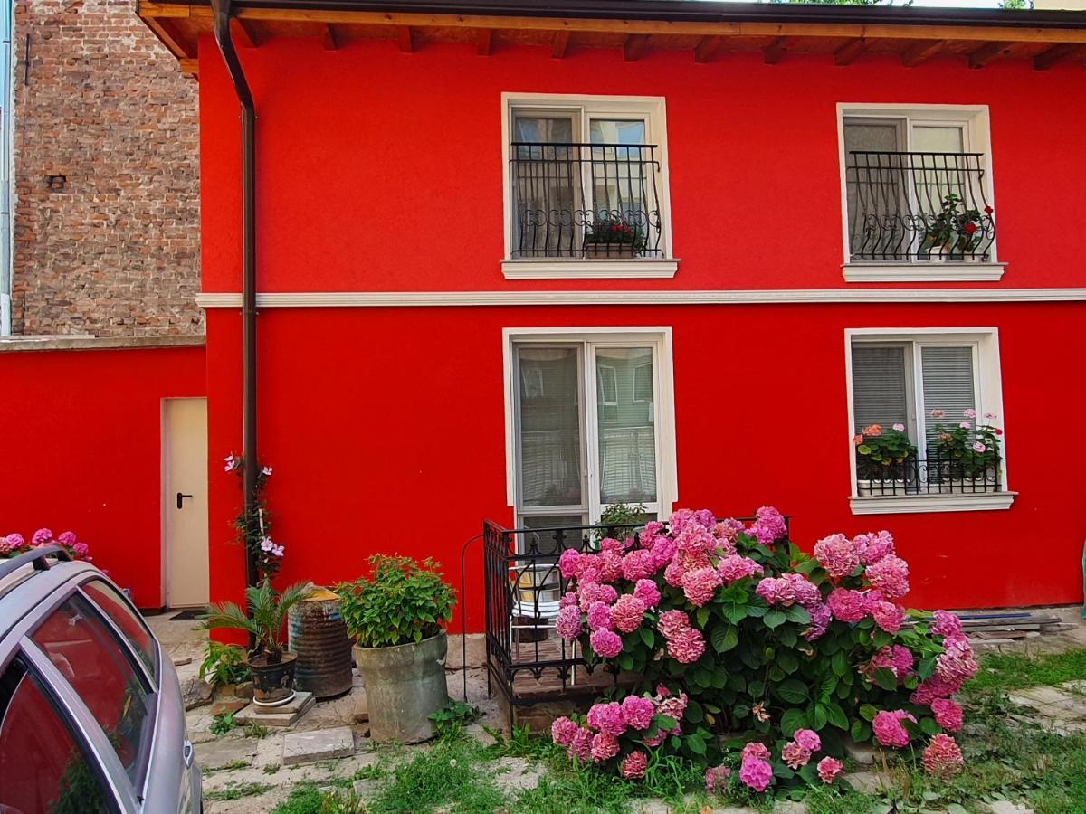 Modern And Old Lodge Sofia Exterior foto